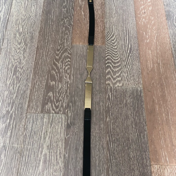 GOLD BOW BELT - Picture 4 of 4